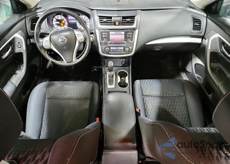 2017 Nissan Altima 2.5 z USA, uszkodzony, nr VIN 1N4AL3AP3HC242645